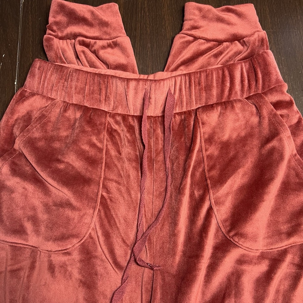 LC Lauren Conrad Rust Velour Jogger Lounge Pants‎ Womens Size Medium EUC